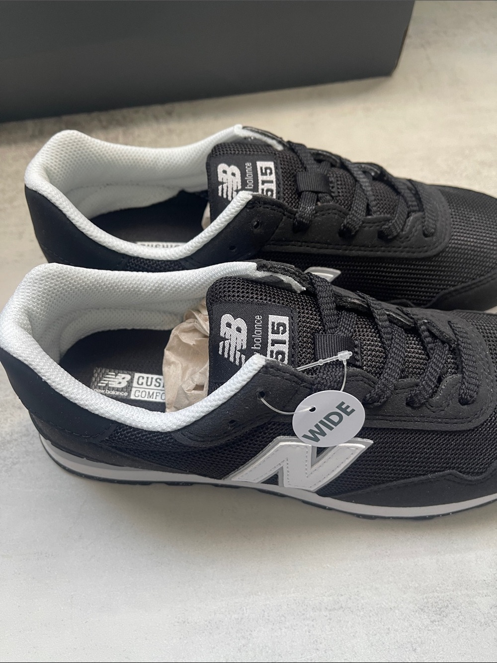 New Balance Kid’s 515 Sneakers in Black and White - Picture 4 of 8